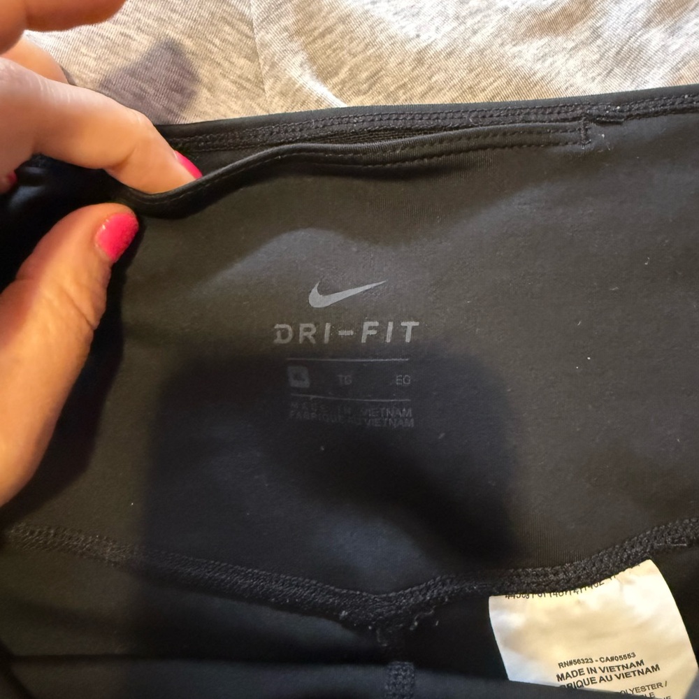 Nike Women's Dri Fit Black Bike Shorts size XL - Picture 5 of 5